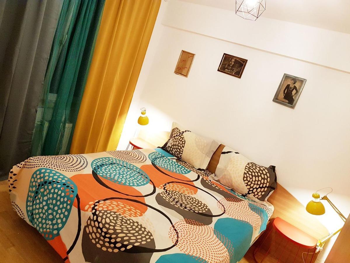 Global Downtown Apartments - Universitate - Balcescu Bukarest Kültér fotó